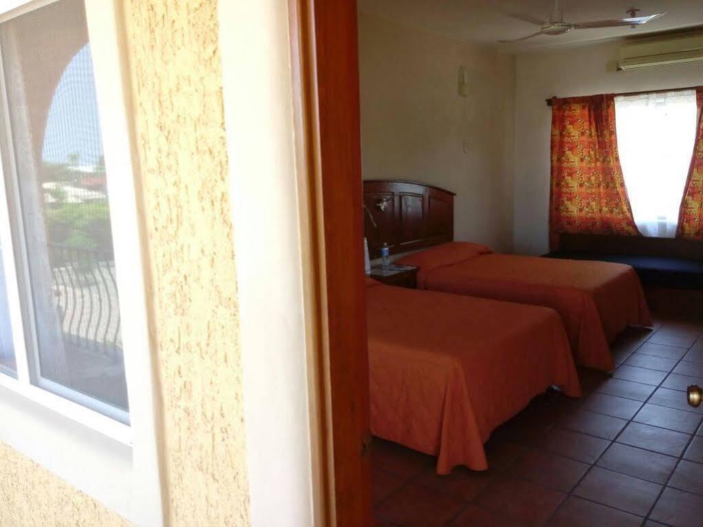 Hotel Angra Лорето Екстериор снимка